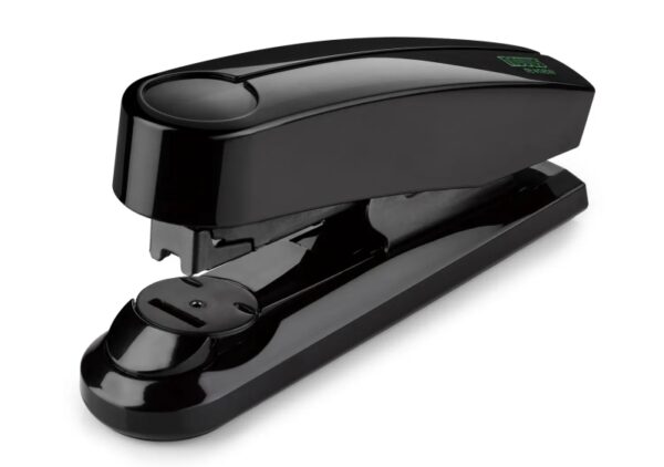 Novus B 4FC re+new Grapadora de Sobremesa - Fabricada con Plastico Reciclado - Hasta 50 Hojas - Grapado Plano Abierto, Cerrado y Clavado - Incluye 200 Grapas - Color Negro